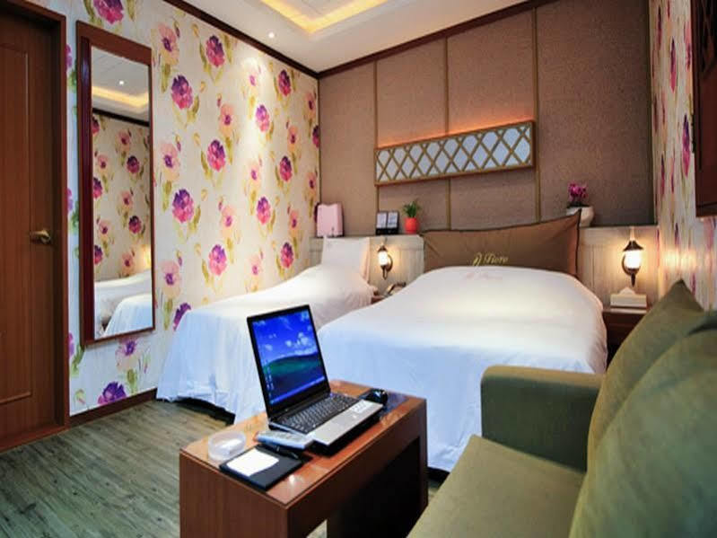 Fiore Hotel Gumi Exteriér fotografie